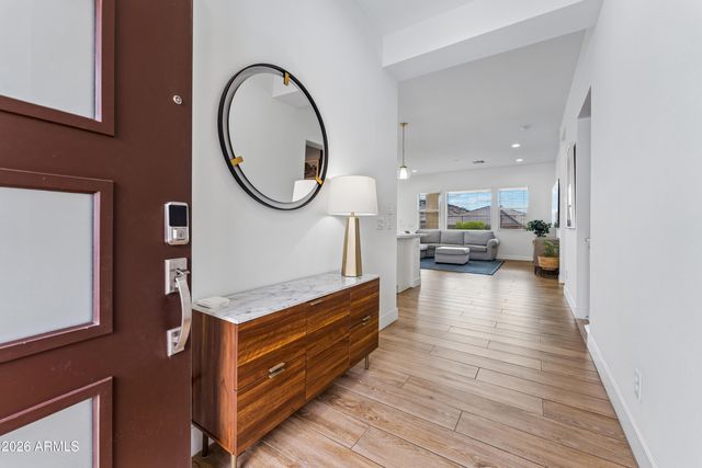 2015 E VILLA LINDA Drive, Phoenix, AZ 85024