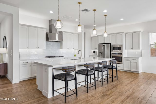 2015 E VILLA LINDA Drive, Phoenix, AZ 85024