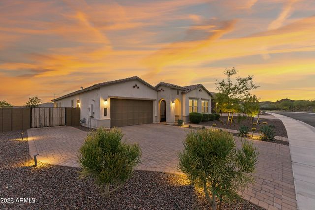 2015 E VILLA LINDA Drive, Phoenix, AZ 85024
