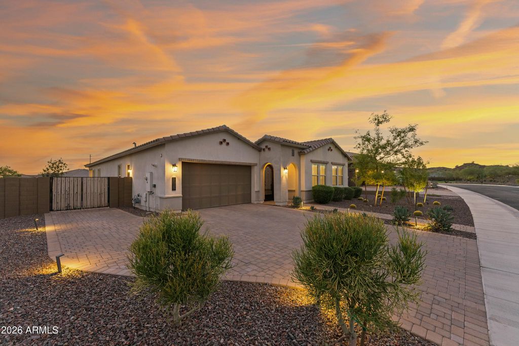 2015 E VILLA LINDA Drive, Phoenix, AZ 85024 — photo 4