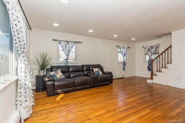 1003 Washington Street, Baldwin Harbor, NY 11510