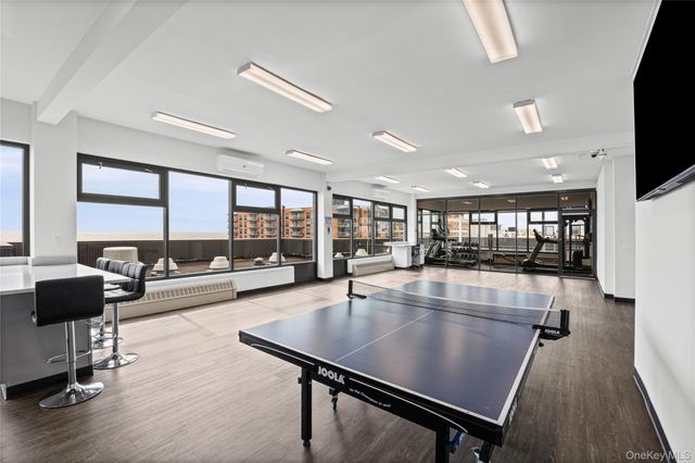 1 E Broadway 3D, Long Beach, NY 11561