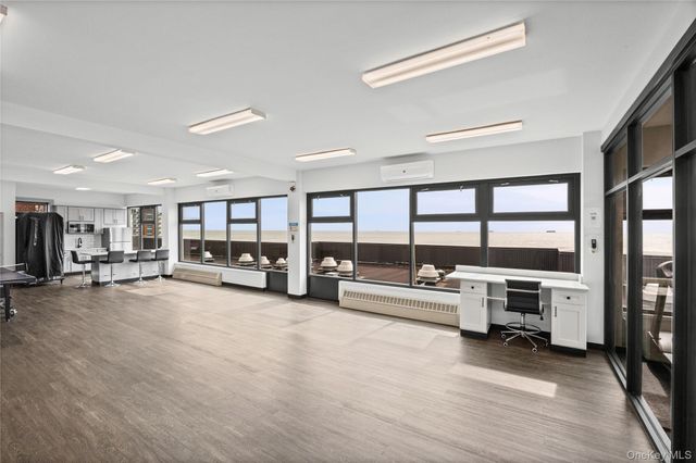 1 E Broadway 3D, Long Beach, NY 11561