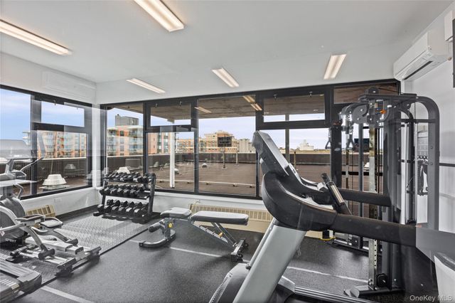 1 E Broadway 3D, Long Beach, NY 11561