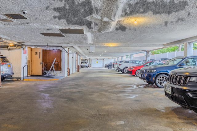 1 E Broadway 3D, Long Beach, NY 11561