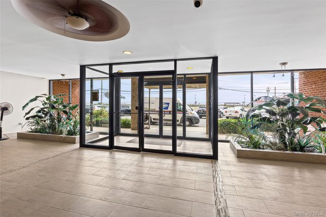 1 E Broadway 3D, Long Beach, NY 11561