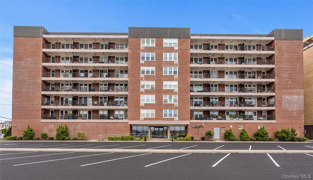1 E Broadway 3D, Long Beach, NY 11561 — photo 4