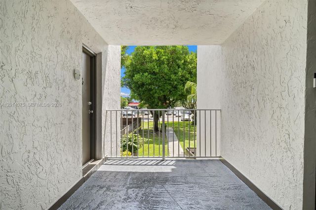 5112 NW 79th Ave 204, Doral, FL 33166