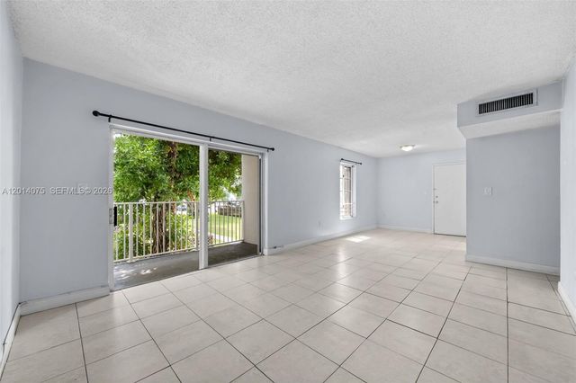 5112 NW 79th Ave 204, Doral, FL 33166