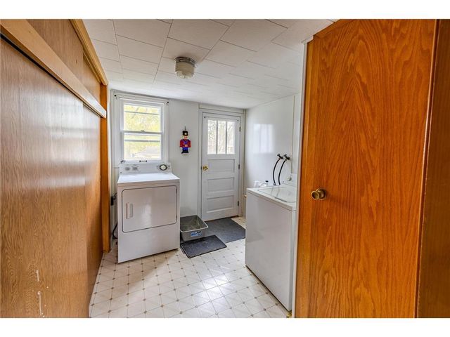 1050 Larcom Street, Hammond, WI 54015