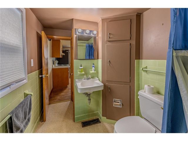 1050 Larcom Street, Hammond, WI 54015