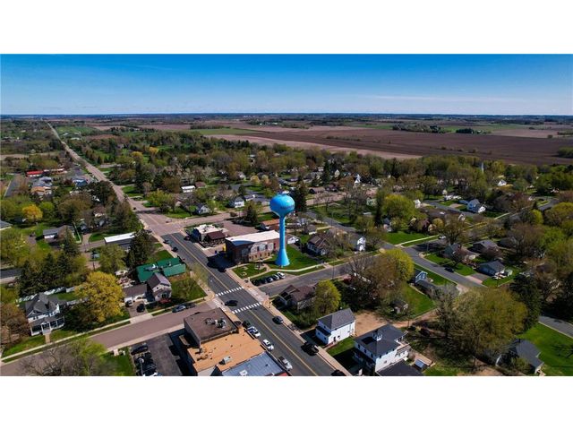 1050 Larcom Street, Hammond, WI 54015