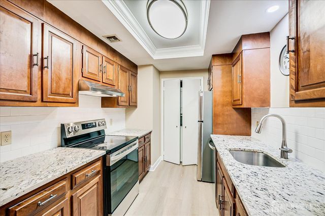 129 Providence Way B, Monroe, NJ 08831