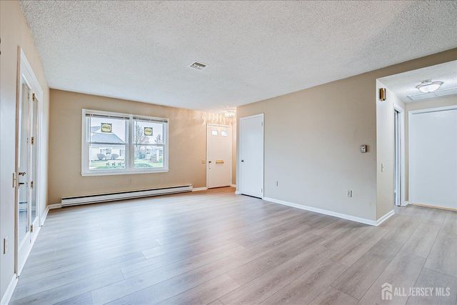 129 Providence Way B, Monroe, NJ 08831