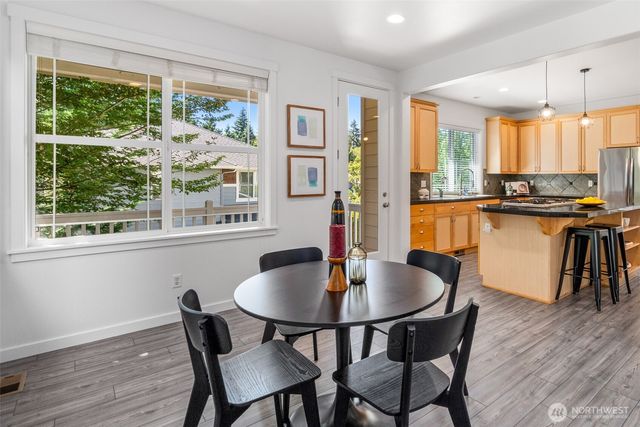 16563 NE 119th Way, Redmond, WA 98052