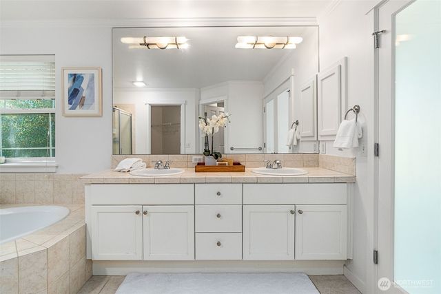 16563 NE 119th Way, Redmond, WA 98052