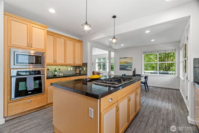 16563 NE 119th Way, Redmond, WA 98052