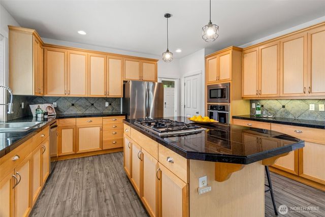 16563 NE 119th Way, Redmond, WA 98052