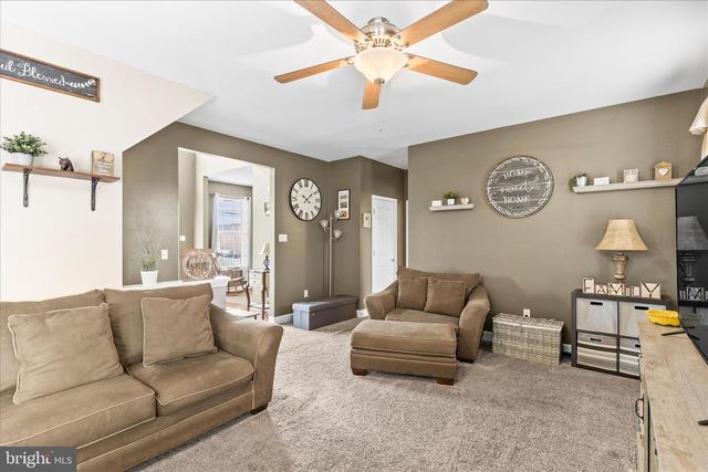 255 SUNSET DR, Hanover, PA 17331