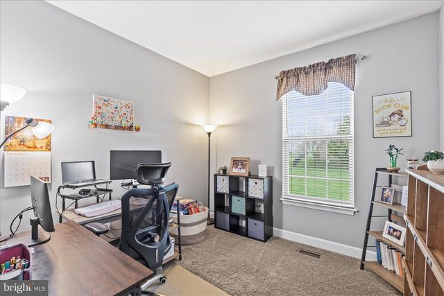 255 SUNSET DR, Hanover, PA 17331