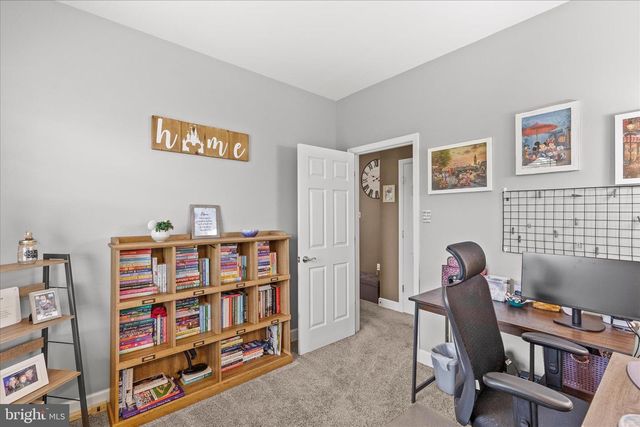 255 SUNSET DR, Hanover, PA 17331