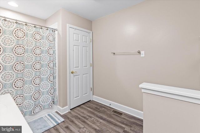 255 SUNSET DR, Hanover, PA 17331