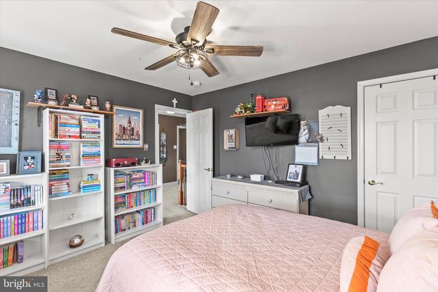 255 SUNSET DR, Hanover, PA 17331