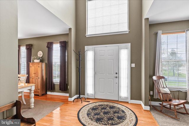 255 SUNSET DR, Hanover, PA 17331