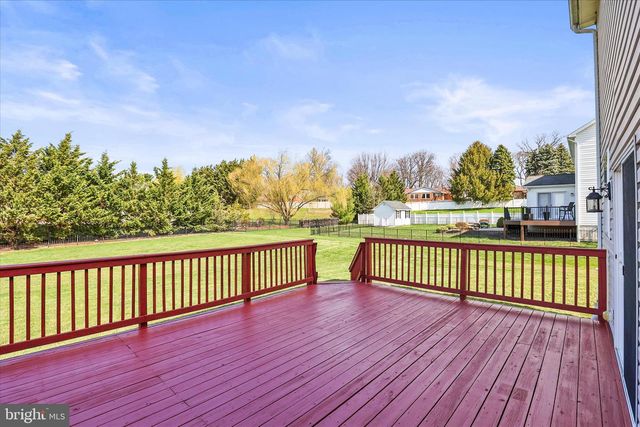 255 SUNSET DR, Hanover, PA 17331