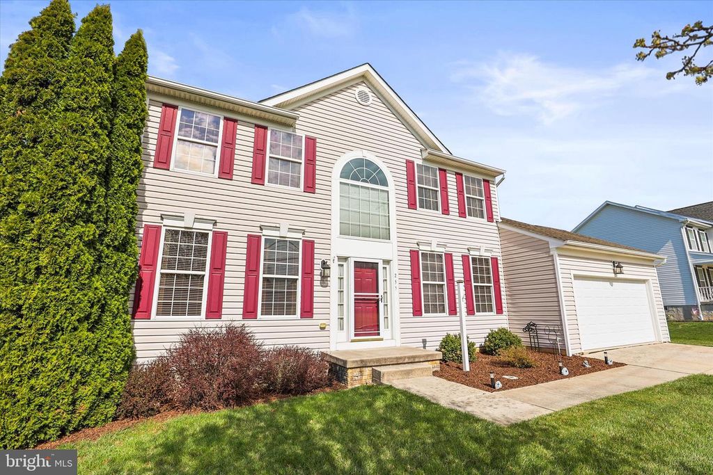 255 SUNSET DR, Hanover, PA 17331