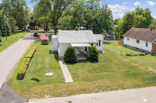 1011 Rambow Drive, Monroe, MI 48161