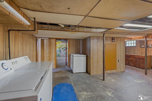 1011 Rambow Drive, Monroe, MI 48161