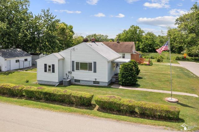 1011 Rambow Drive, Monroe, MI 48161