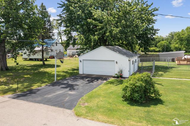 1011 Rambow Drive, Monroe, MI 48161