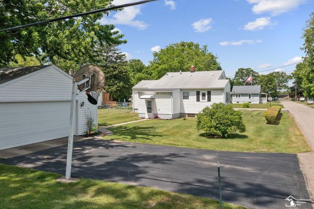 1011 Rambow Drive, Monroe, MI 48161