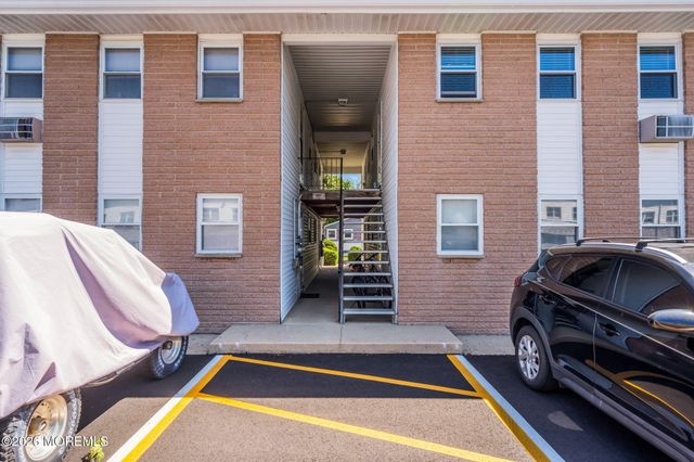 601 Mistletoe Avenue 9, Point Pleasant, NJ 08742