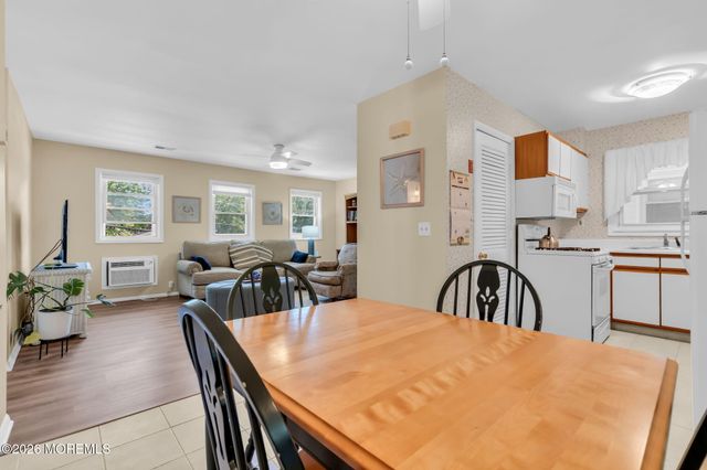 601 Mistletoe Avenue 9, Point Pleasant, NJ 08742
