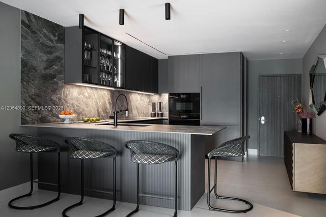 31 SE 5th Street 3718, Miami, FL 33131