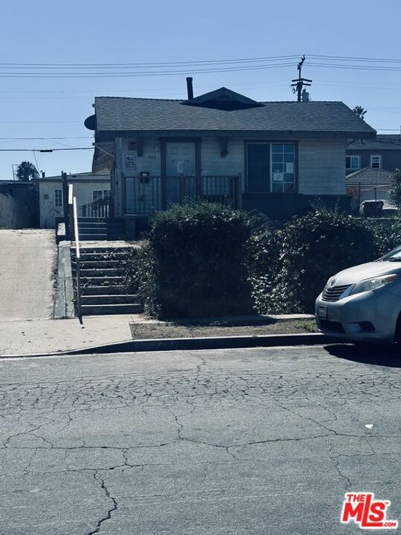 1422 W 104th Street, Los Angeles, CA 90047 — photo 2