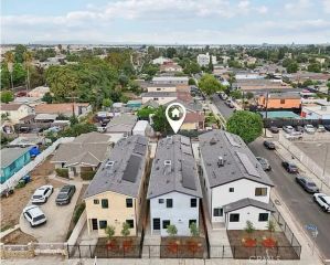 10422 Graham Avenue, Los Angeles, CA 90002