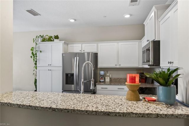 701 Kathy Ann WAY N, Carrollton, VA 23314