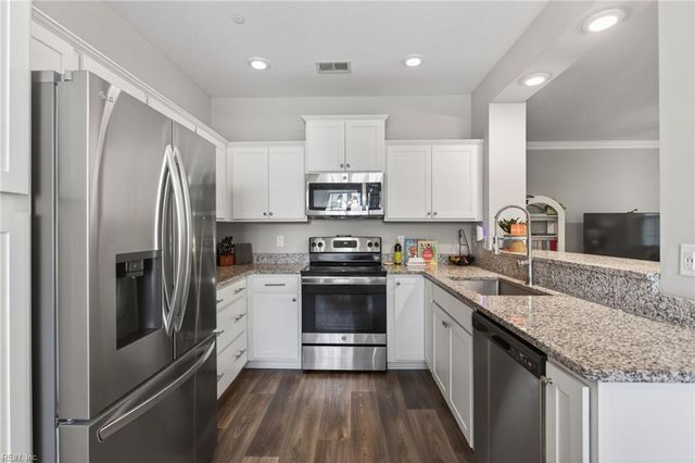 701 Kathy Ann WAY N, Carrollton, VA 23314