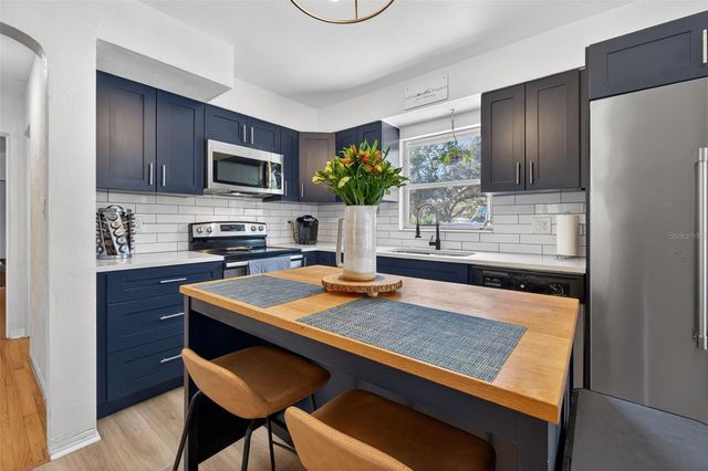 6019 4TH STREET S, St Petersburg, FL 33705