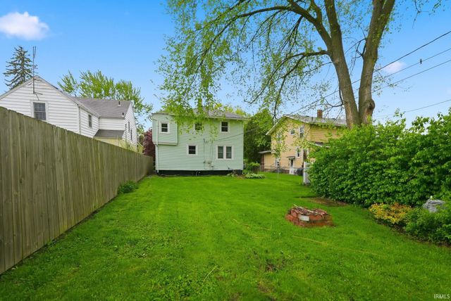 2209 Curdes Avenue, Fort Wayne, IN 46805