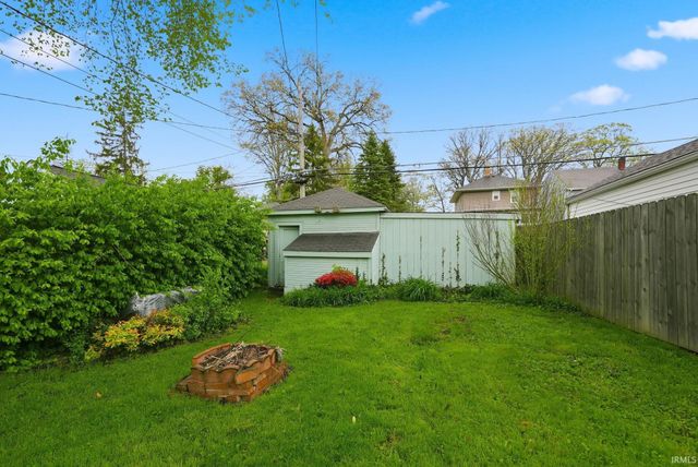 2209 Curdes Avenue, Fort Wayne, IN 46805