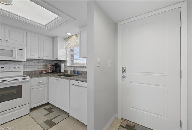 16881 Davis RD 126, Fort Myers, FL 33908