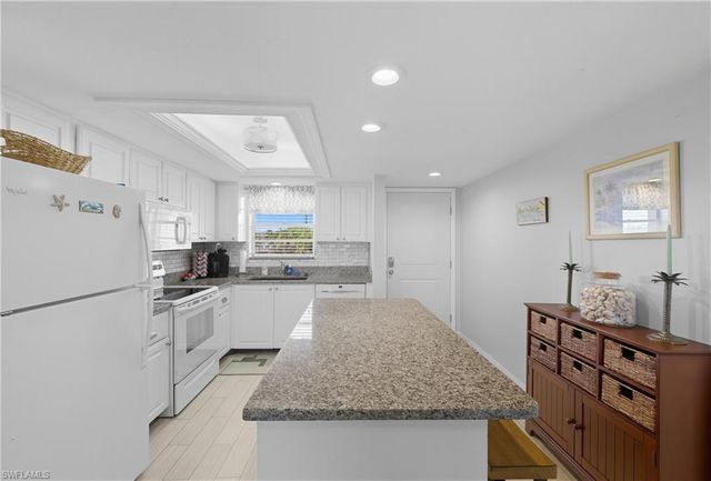 16881 Davis RD 126, Fort Myers, FL 33908
