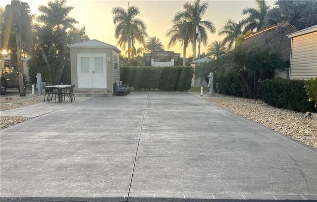 5210 Marsh Mallow TRL, Fort Myers, FL 33905