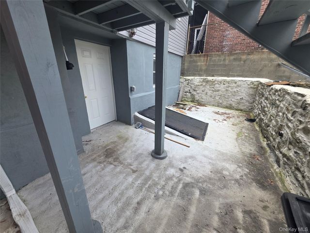 28 Hasbrouck Street A, Newburgh, NY 12550