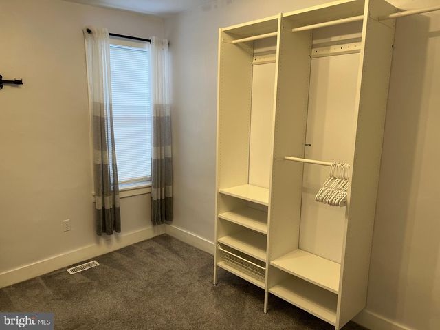 136 DAVIS ST, Philadelphia, PA 19127